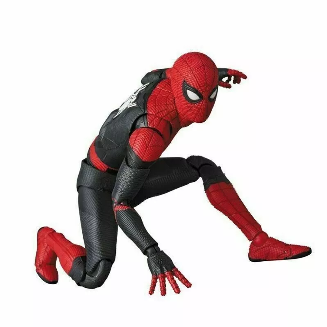 Ultimate Spider-Man 'Far from Home' Articulated Figure – 15cm of Marvel Action! Age 15+