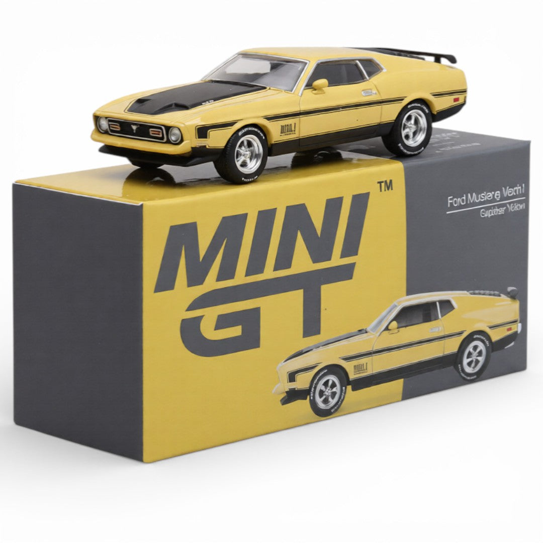 Mini GT 1:64 Racing Duo Diecast Set – RB VCARB F1 Ricciardo Bahrain GP 2024 + Ford Mustang Mach 1 Grabber Yellow