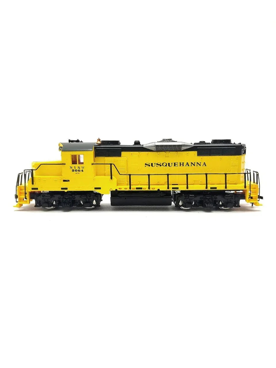 HENFIY 96200 HO Scale GP-20 Diesel Electric Locomotive – Susquehanna Power Train 1:87 Model