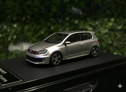 Maxwell 1:64 GOLF GTI MK6  Coupe  Silver  Diecast Car Model
