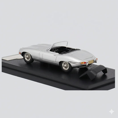 GFCC 1:64 Jaguar E-Type 1961 Roadster Silver  Diecast Car Model
