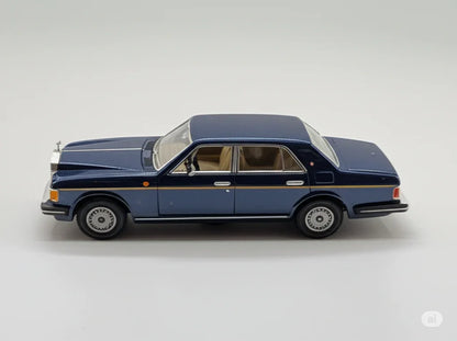 GFCC 1:64 1994 Rolls-Royce Silver Spur, British Silver With Gold Beltline in Blue Diecast Model Car - Jaiman Toys