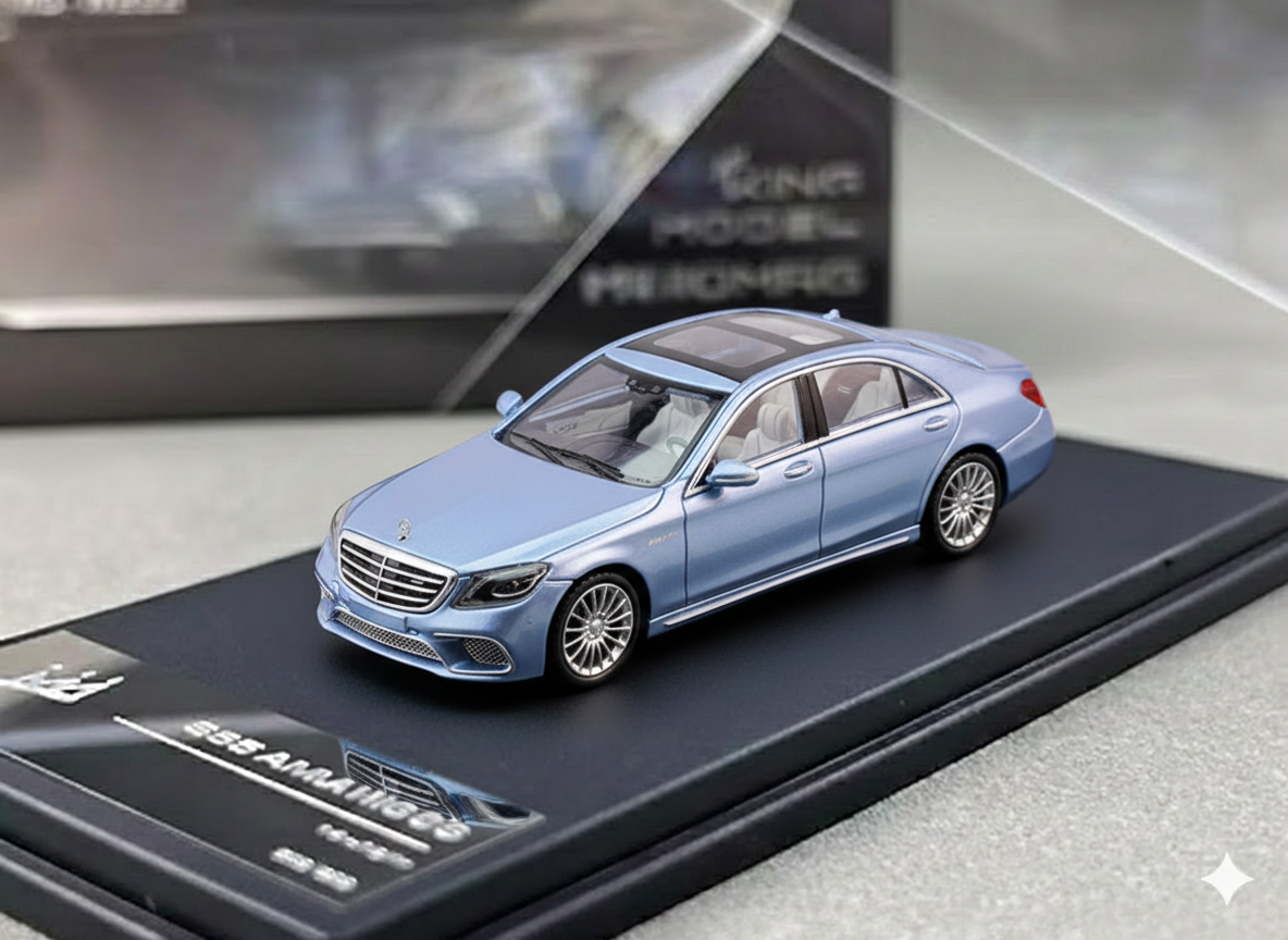 King Model 1:64 Mercedes-Benz S65 AMG Luxury Sedan Diecast Model Car – Metallic Blue