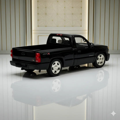 PARA64 1:64 (2006) Chevrolet Silverado Single Cab Victory Black- Diecast Car Model