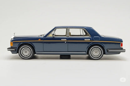 GFCC 1:64 1994 Rolls-Royce Silver Spur, British Silver With Gold Beltline in Blue Diecast Model Car - Jaiman Toys
