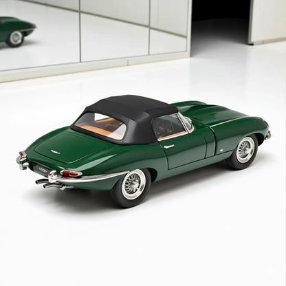 GFCC 1:64 Jaguar E-Type 1961 Roadster Green Diecast Car Model