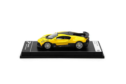 PosterCars 1:64 Bugatti Divo – Jaune Soufre – Acrylic Box | #H19 - Jaiman Toys