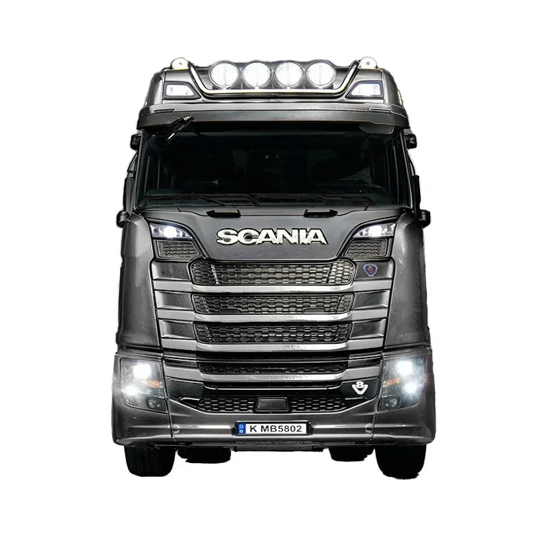 Huina Model 1501 Scania 770S V8 RC Tractor Truck | 1:18 Scale