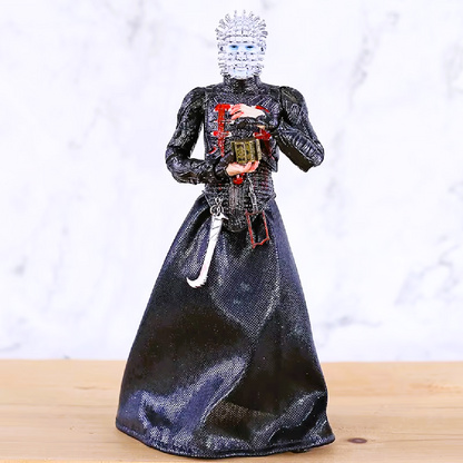 NECA : HELLRAISER - ULTIMATE PINHEAD 7" Action Figure (1/4 Scale) Age 17+