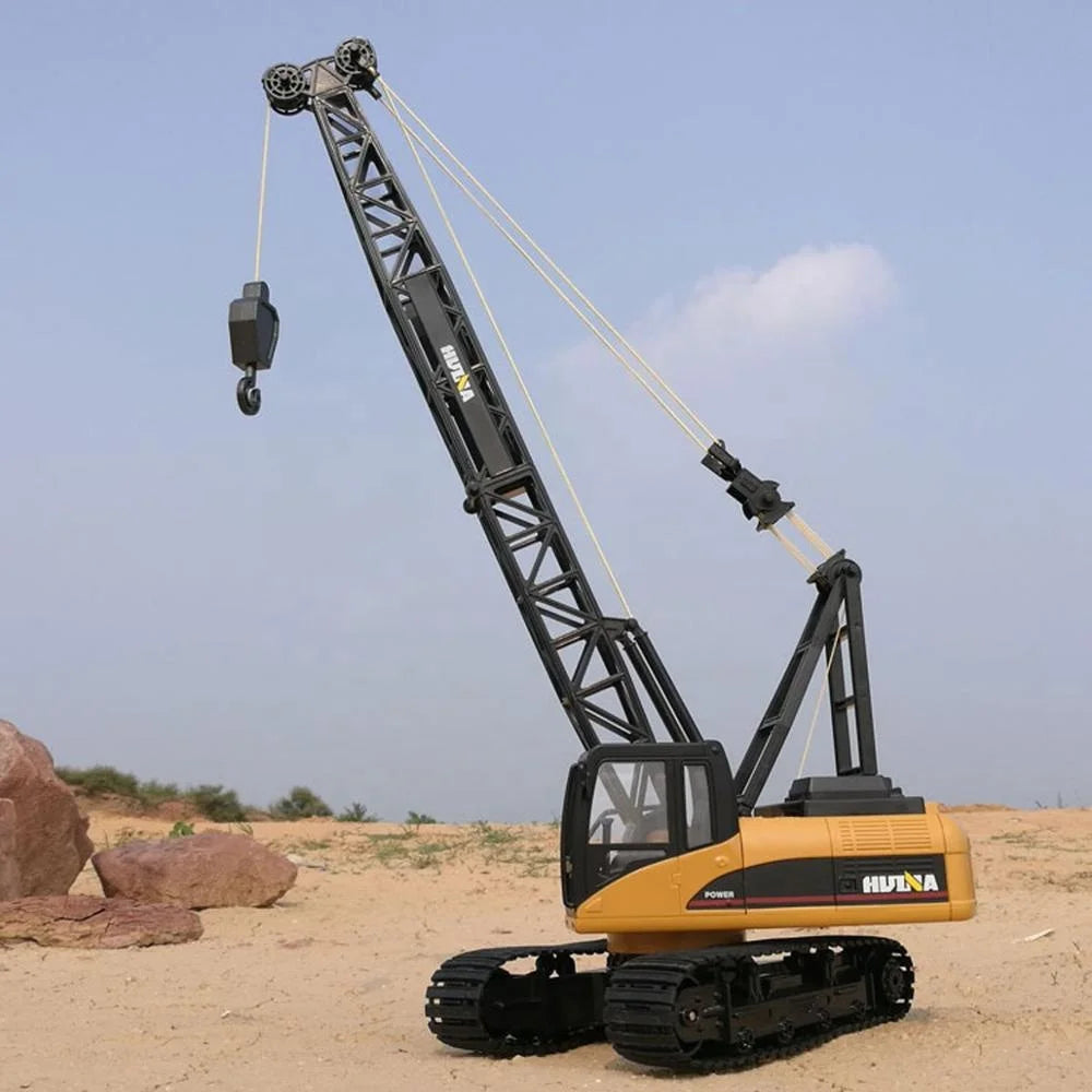 HUINA 1572 1:14 RC Crawler Crane | 15CH 2.4GHz Metal Alloy Construction Crane with 680° Rotation Engineering Construction Truck