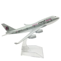 QATAR AIRWAYS-B747