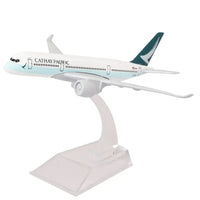 CATHAY PACIFIC-B777