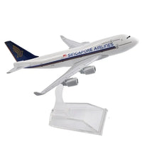 SINGAPORE-B747