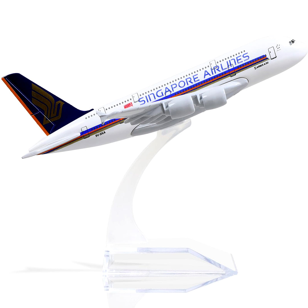 Breatoi Die-Cast Aircraft Model Collection (16 cm) with Display Stand – International Airline Jet Showpieces