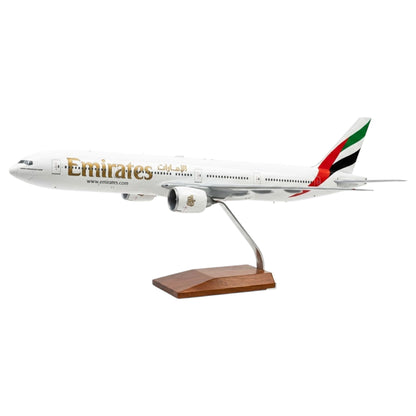 777 UAE Amirates 1:157 Scale Diecast Aeroplane Display Model with LED Light | Premium Aircraft Replica with Display Stand