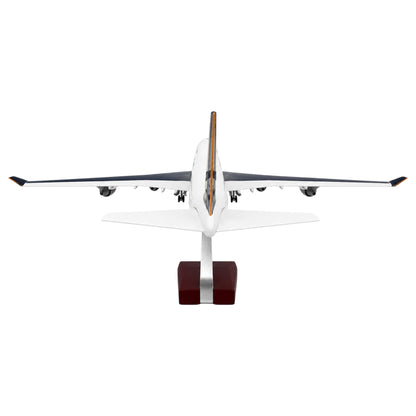 Singapore Airlines 747 1:150 Scale Diecast Aeroplane Display Model with LED Light | Premium Aircraft Replica with Display Stand