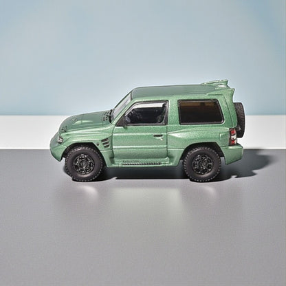 INNO64 Mitsubishi Pajero Evolution – Green | 1:64 Diecast SUV