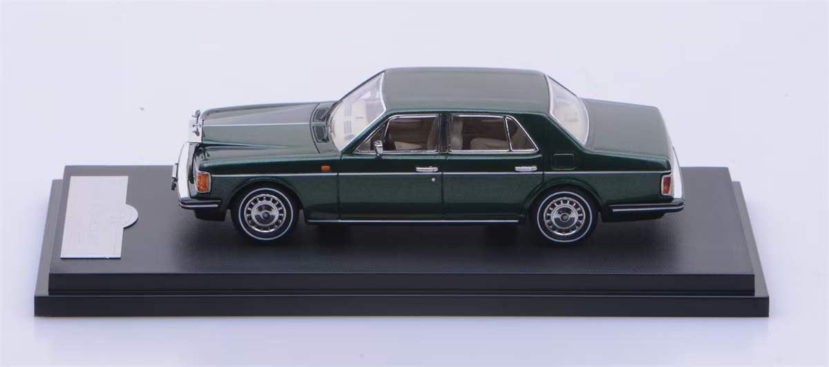 1994 Rolls-Royce Silver Spur III 1:64 Scale Diecast Model Car | Luxury Sedan Collectible