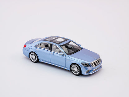 King Model 1:64 Mercedes-Benz S65 AMG Luxury Sedan Diecast Model Car – Metallic Blue