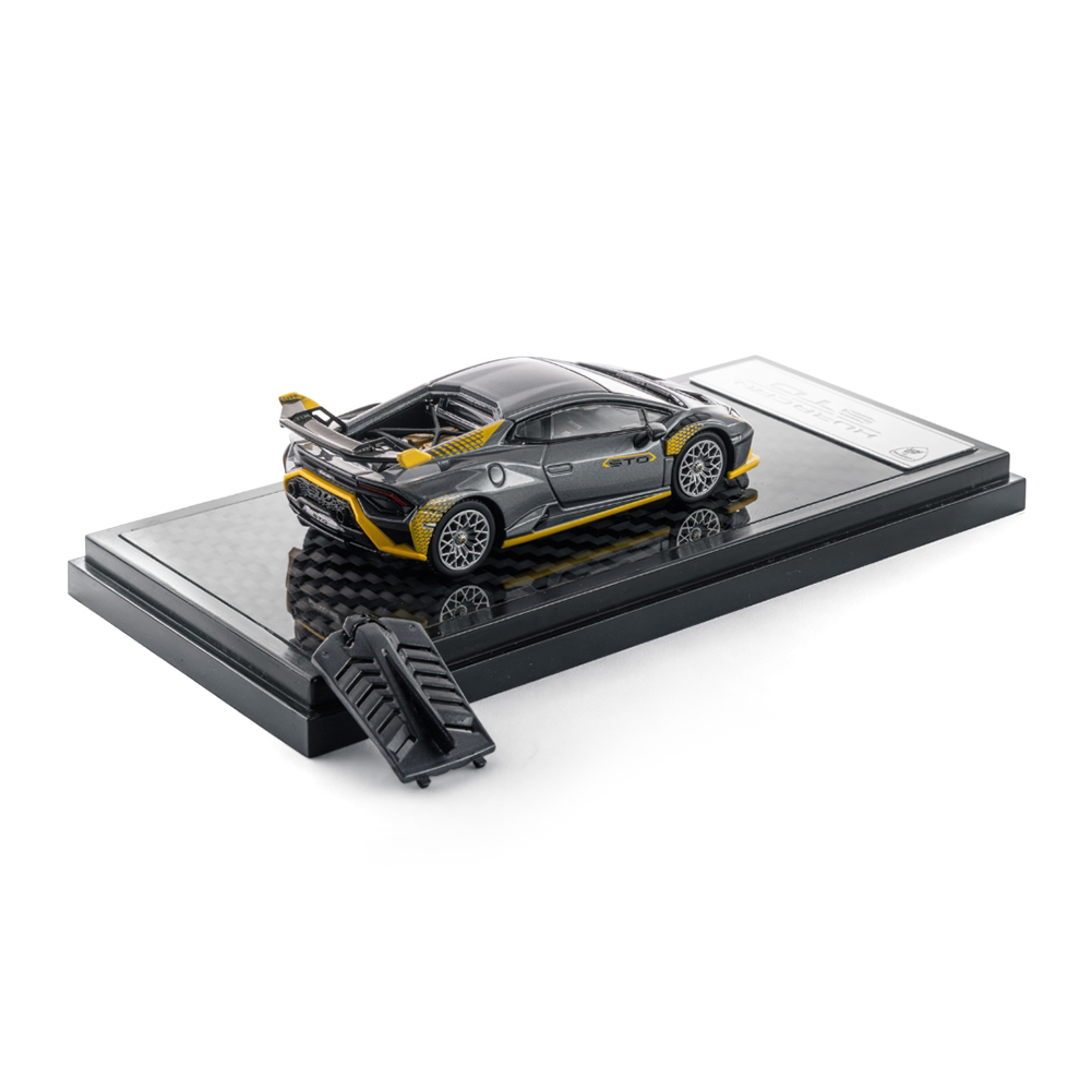LCD Models 1:64 Lamborghini Huracán STO Die-Cast Model Car | Silver with Yellow Accents | Foshan APAxpo 2025 Exclusive | Premium Collectible Car