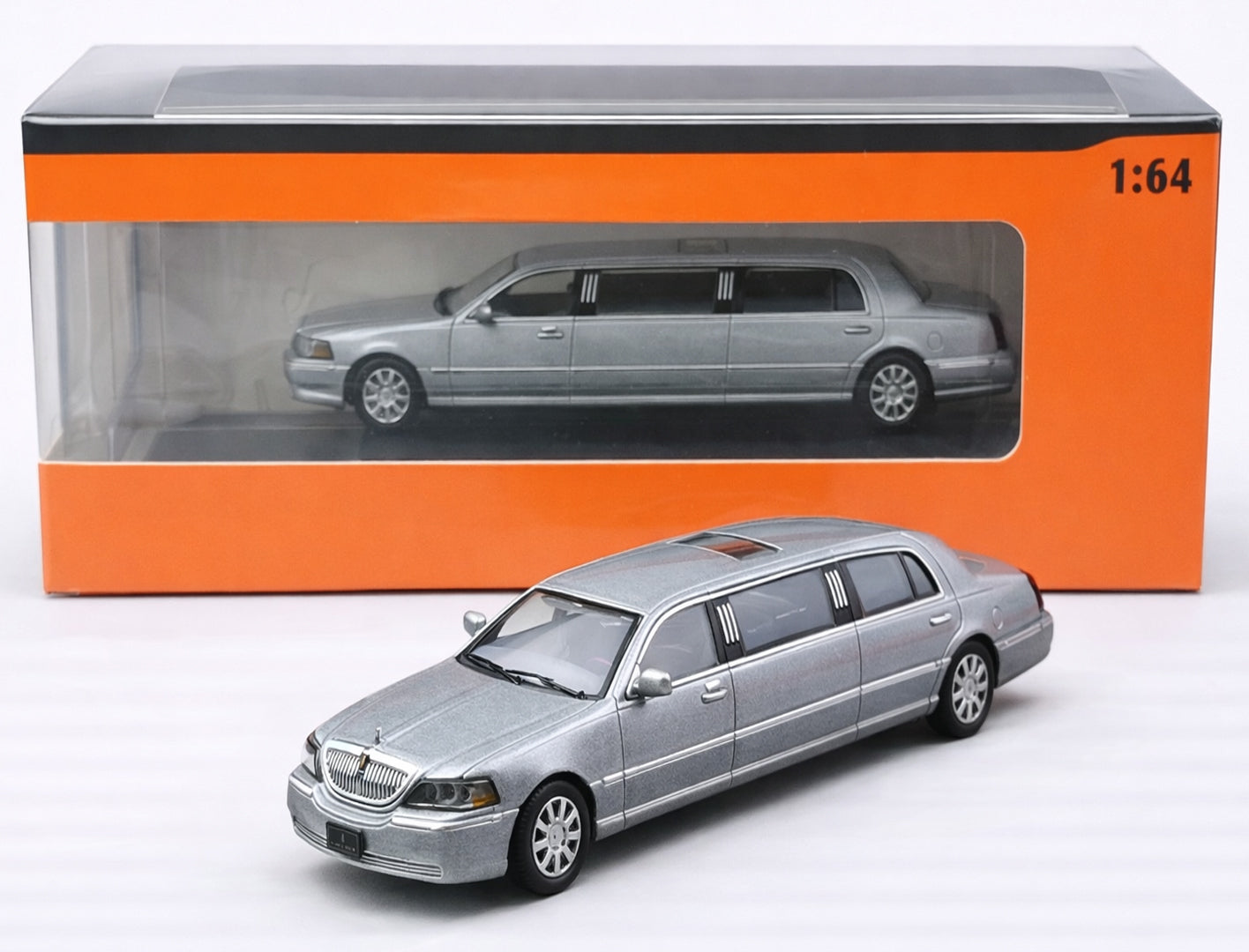 GCD 1:64 Scale Silver Stretch Limousine Diecast Model Car – Luxury Long Limo Collector Display
