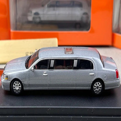 GCD 1:64 Scale Silver Stretch Limousine Diecast Model Car – Luxury Long Limo Collector Display