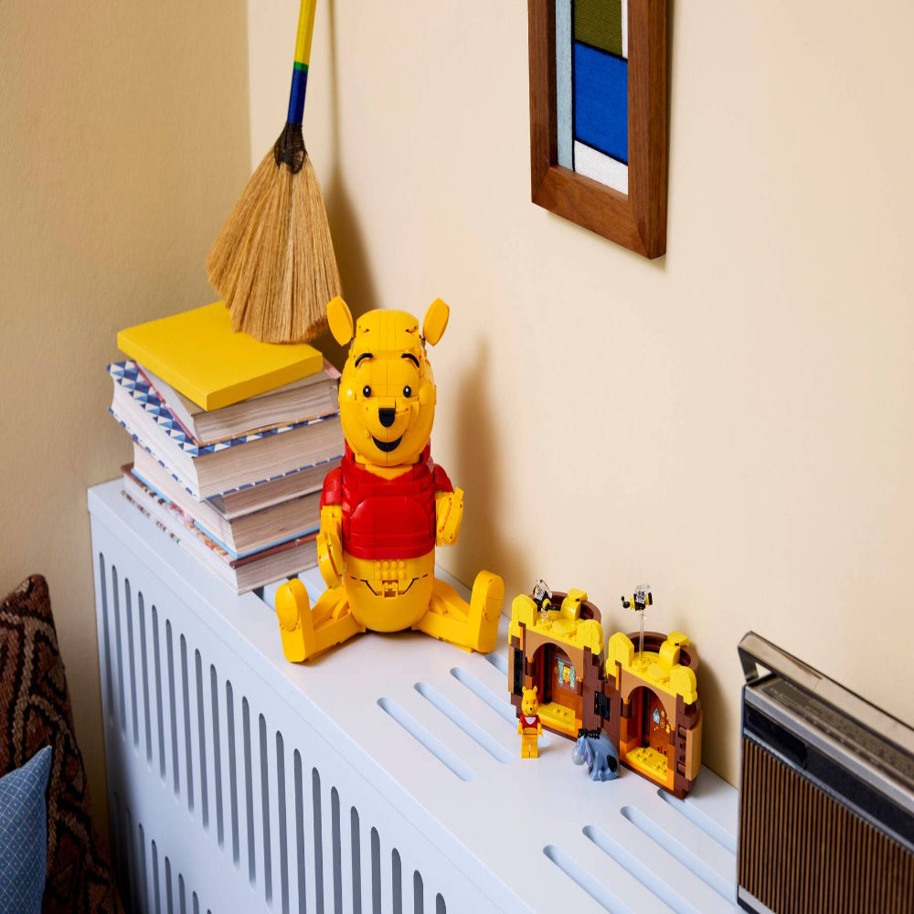 LEGO 43300 Disney Winnie the Pooh Building Set – Collectible Display Figure with Honey Pot, 1399 Pieces