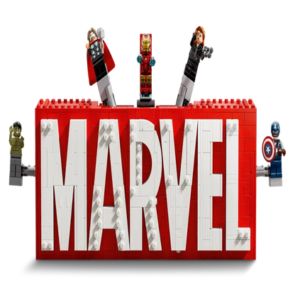 LEGO 76313 Marvel : Marvel Logo & Minifigures Building Set (931 Pieces)