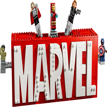 LEGO 76313 Marvel : Marvel Logo & Minifigures Building Set (931 Pieces)