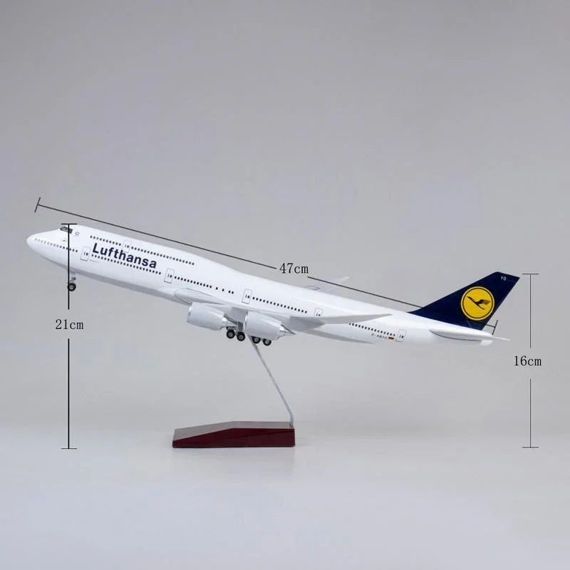 Lufthanssa Airlines Boeing 747-8 Aircraft LED Light - Airplane 1:160 Plane Decoration & Gift - 46 cm - Jaiman Toys