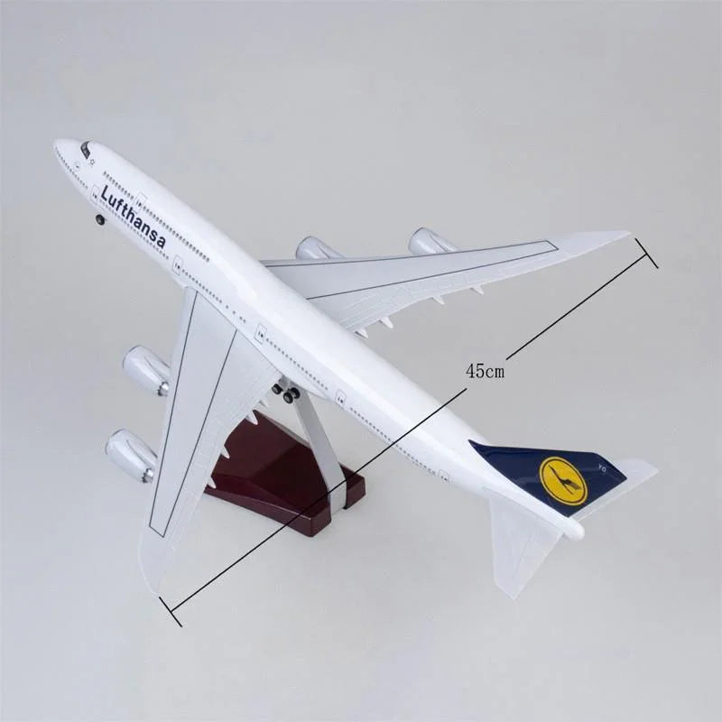 Lufthanssa Airlines Boeing 747-8 Aircraft LED Light - Airplane 1:160 Plane Decoration & Gift - 46 cm - Jaiman Toys