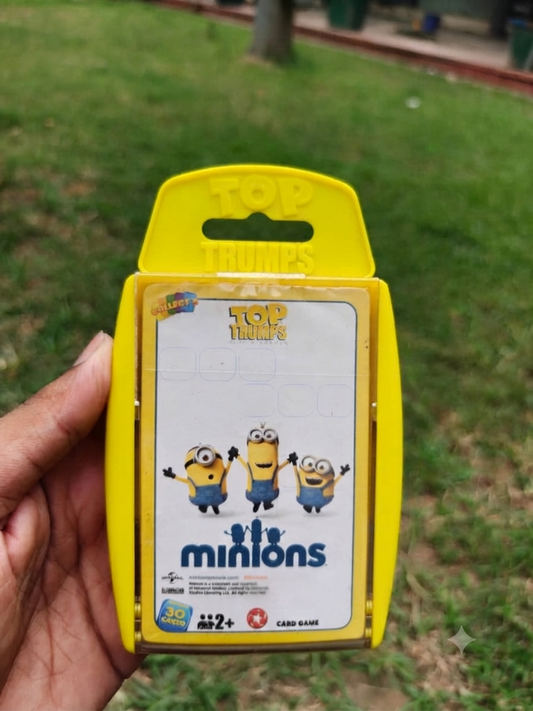 Top Trumps Minions Rare 2016 Edition – 30 Collectible Character Cards with Yellow Storage Case
