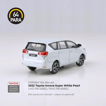 PARA64 Toyota Innova 2022 – Super White Pearl | 1:64 Diecast MPV
