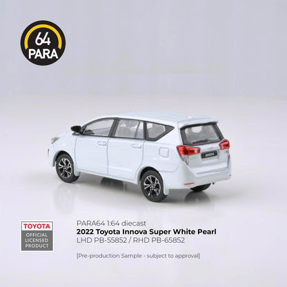 PARA64 Toyota Innova 2022 – Super White Pearl | 1:64 Diecast MPV