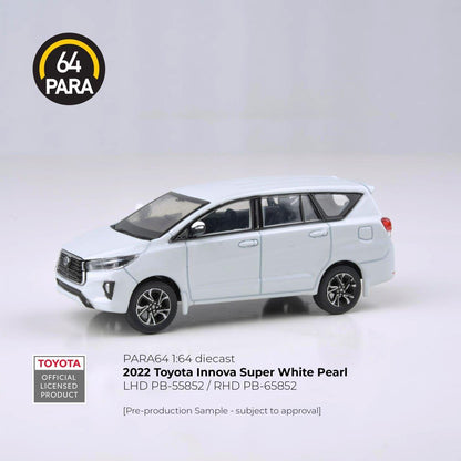 PARA64 Toyota Innova 2022 – Super White Pearl | 1:64 Diecast MPV