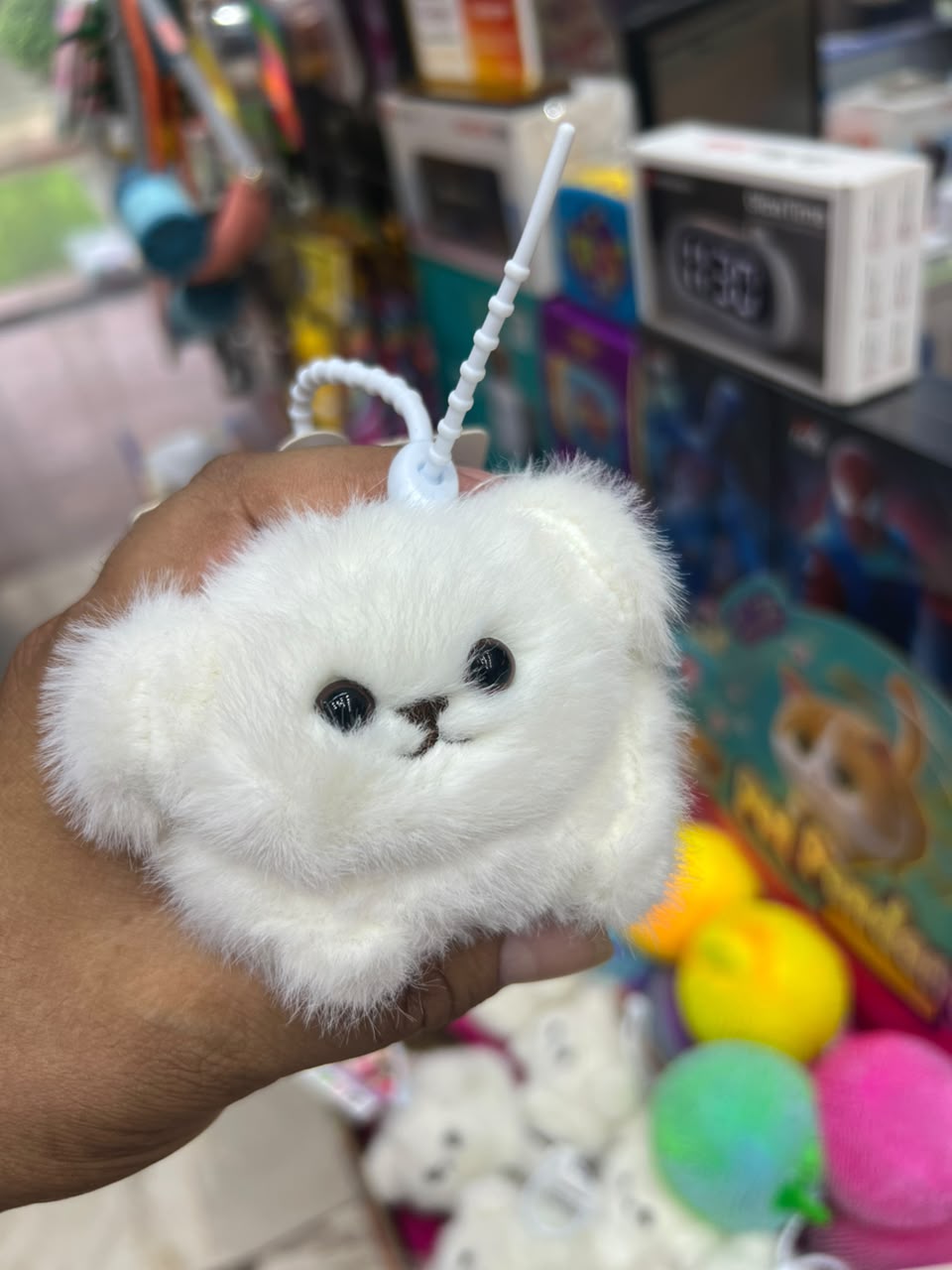 Mini Plush Pet Cat Pendant with Moving Tail – Pull-String Interactive Keychain Toy, 1 PC