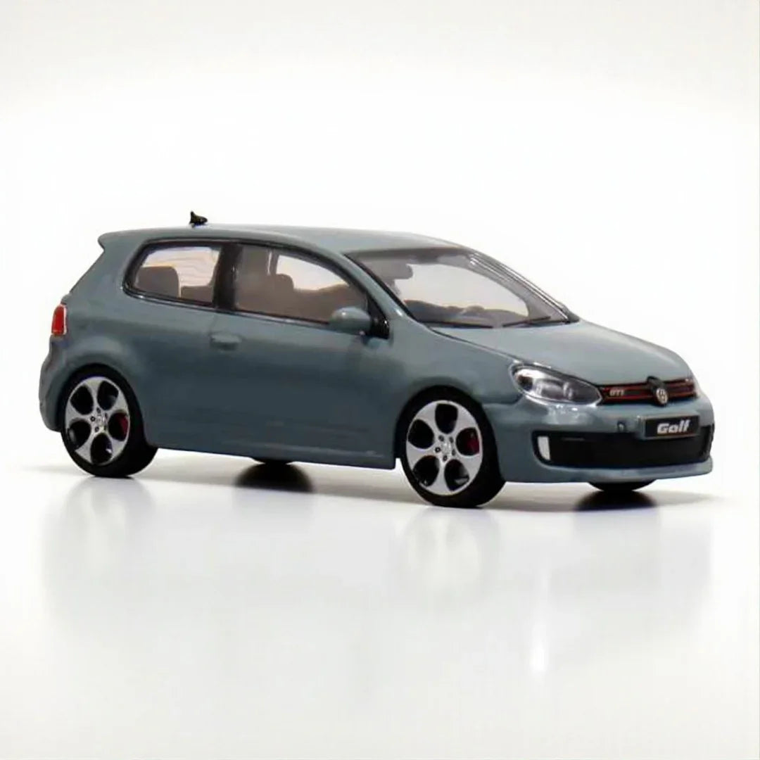 Maxwell 1:64 GOLF GTI MK6 Coupe Grey Diecast Car Model
