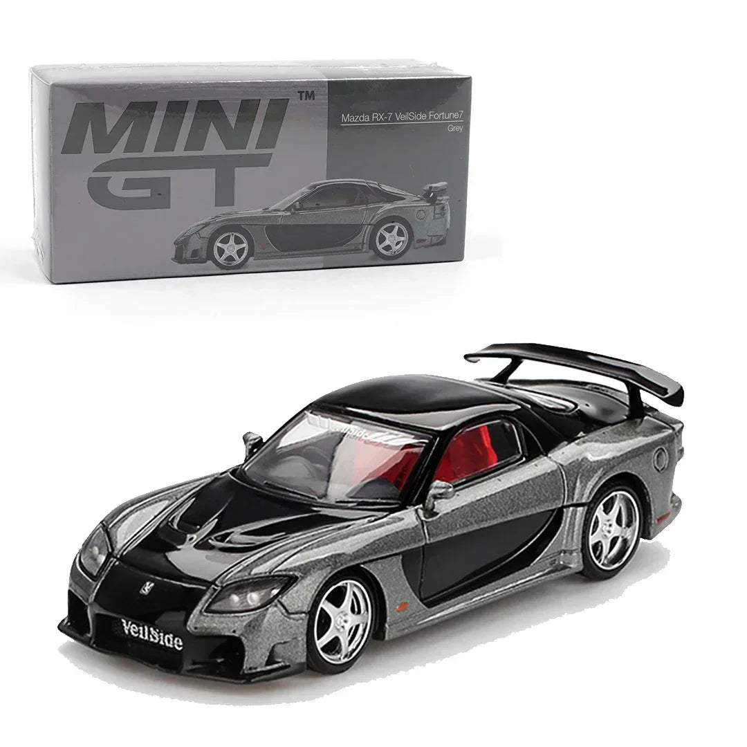Mini GT 1:64 Racing Duo Diecast Set – Roxy Porsche 911 GT3 R #77