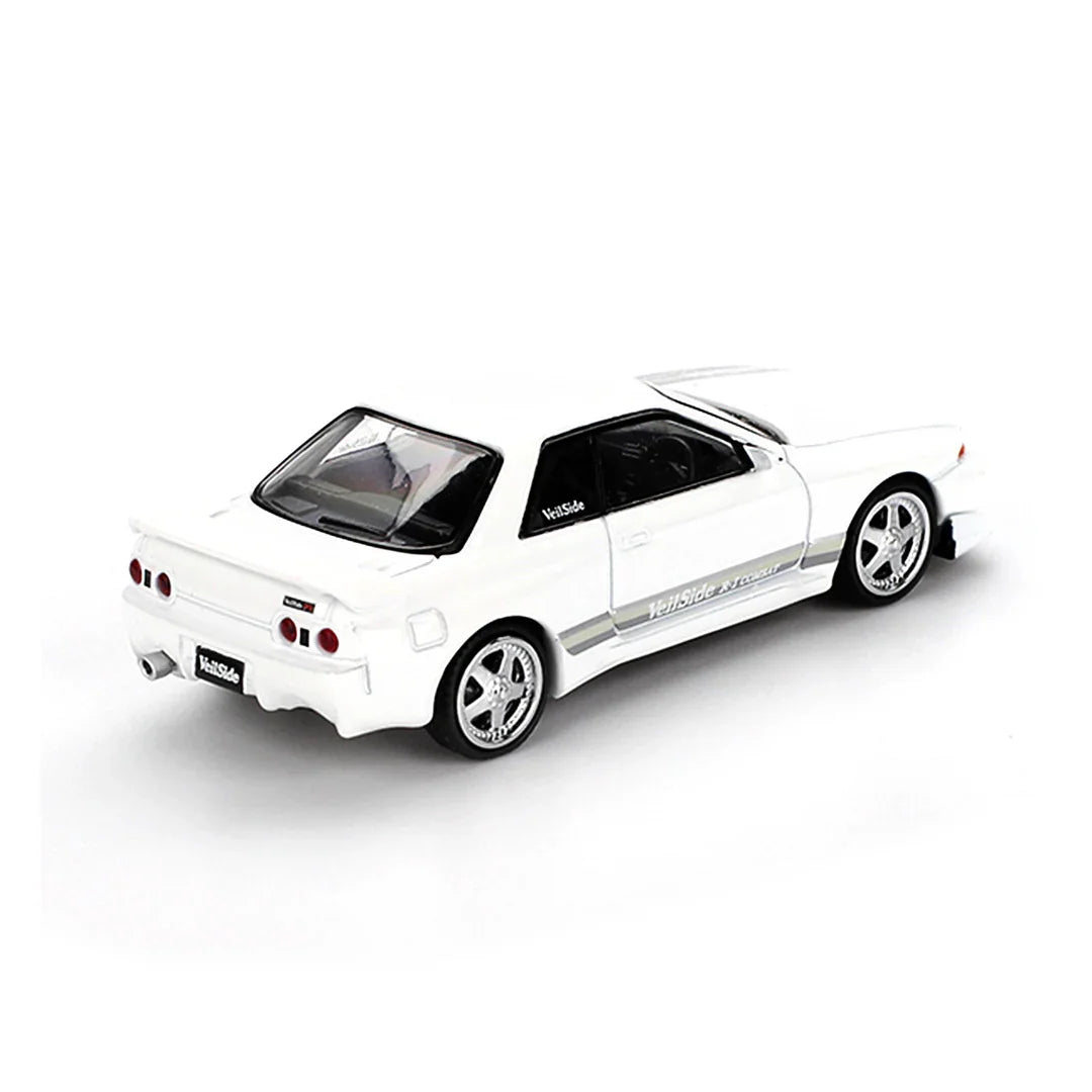 Mini GT 1:64 Nissan Skyline GT-R R32 VeilSide Combat C-I White RHD – Diecast Model Car