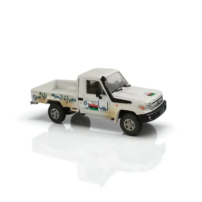 Rhino Model RM 1:64 TOYOTA Land Cruiser - LC79 Armed - White (Diecast car model) RM64-AP-01 Hood with openable Trunk - Jaiman Toys