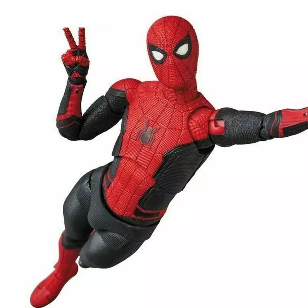 Ultimate Spider-Man 'Far from Home' Articulated Figure – 15cm of Marvel Action! Age 15+