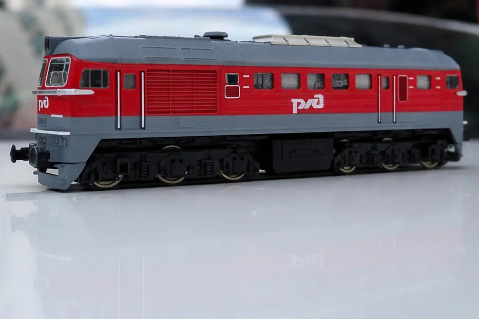 HANFIY 96430 M62 (RED) HO Scale Diesel Locomotive Power Train