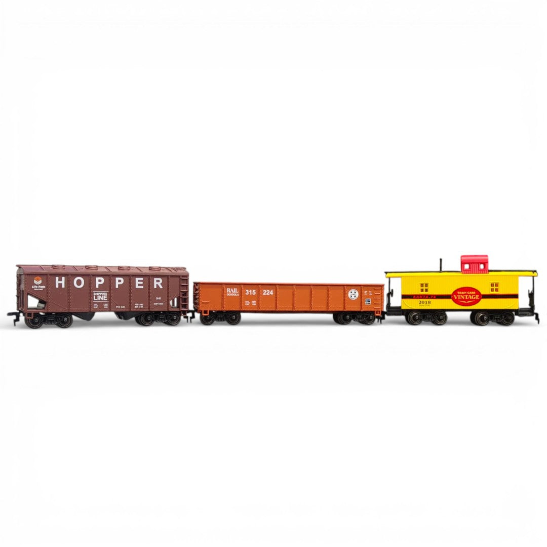 HANFLY-66300 F7A Santa Fe HO Scale Electric Train Set with Freight Cars & Metal Tracks – 1:87 Realistic Railway Model-