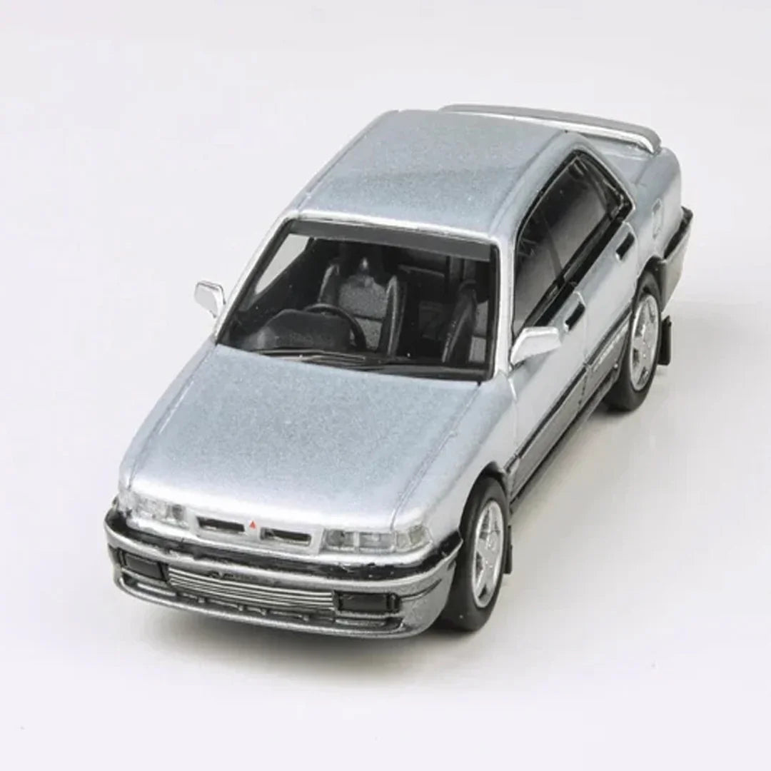 PARA64 1:64 1988 Mitsubishi Galant VR-4 Grace Silver RHD Diecast Model – Classic AWD Rally Sedan