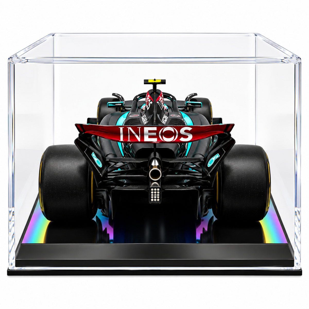 Bburago 1:24 Scale Mercedes-AMG F1 W15 E Performance Lewis Hamilton #44 Formula 1 Diecast Racing Car Model with Display Case