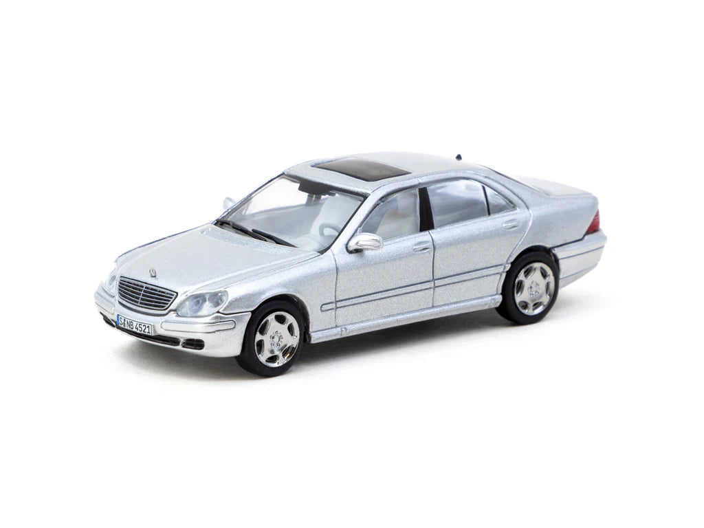 Tarmac Works GLOBAL64 1:64 Mercedes-Benz S-Class Brilliant Silver Metallic Diecast Model Car (T64G-072-SL)