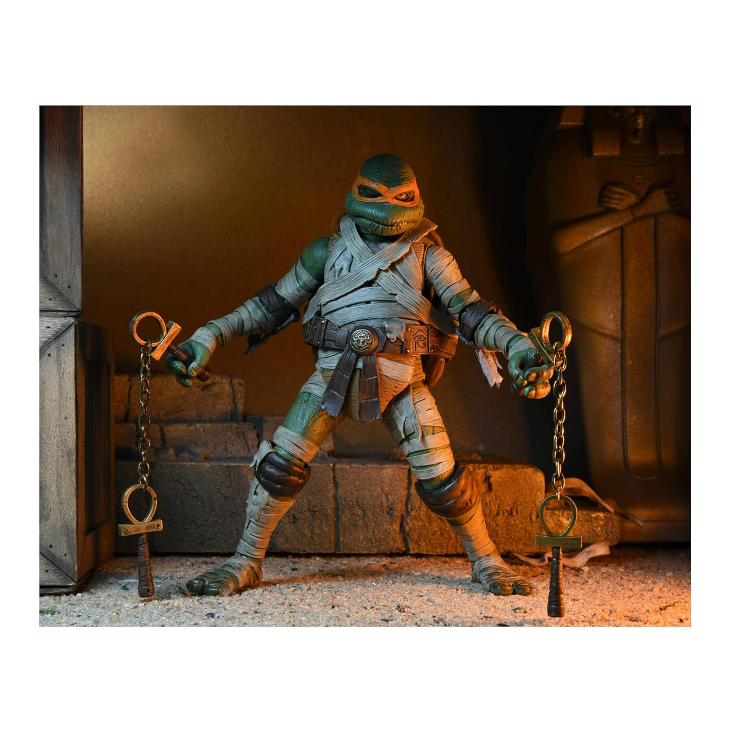 Universal Monsters X Teenage Mutant Ninja Turtle- Ultimate Michelangelo Mummy Action Figure