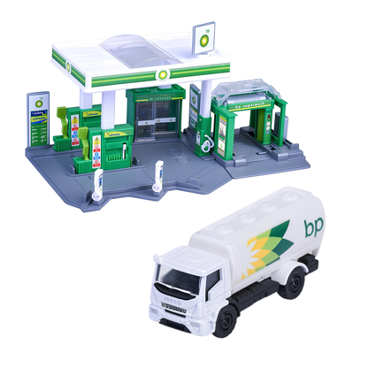Majorette 1:64 Scale BP Petrol Station Playset with Iveco Eurocargo Fuel Tanker, Fuel Pumps, EV Charger, Car Wash, Shop & 6 Parking Spaces – Vehicle Role-Play Toy for Kids Ages 5+