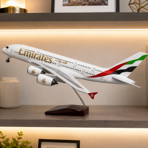 Airbus A380 UAE Emirates 1:160 Scale Diecast Aeroplane Display