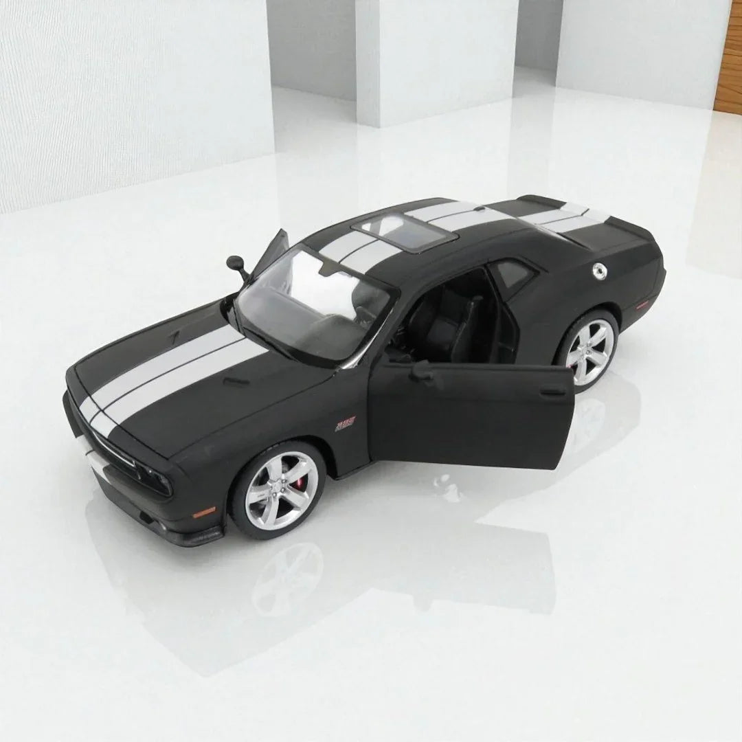 WELLY 1:24 2012 Dodge Challenger SRT Die-Cast Model – Black | Openable Doors (24049) - Jaiman Toys